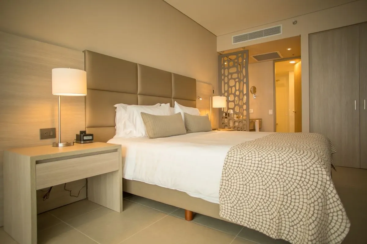 Junior Suite King con Balcón ESTELAR Cartagena de Indias Hotel & Centro de Convenciones Colombia - Cartagena Junior Suite King con Balcón ESTELAR Cartagena de Indias Hotel & Centro de Convenciones Colombia - Cartagena